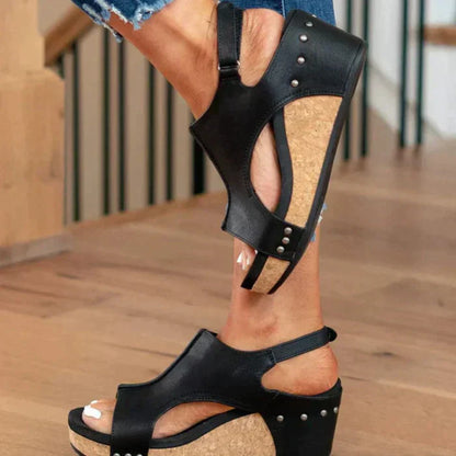 Chloe – Chique orthopedische sandalen met sleehak