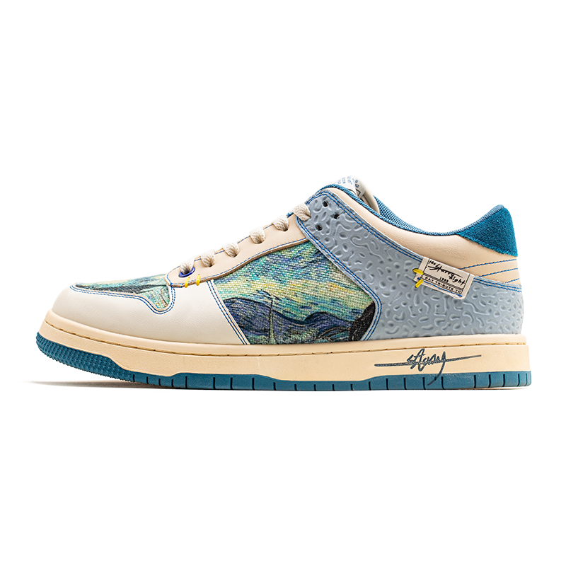 Van Gogh "Sterrennacht" geïnspireerde sneakers